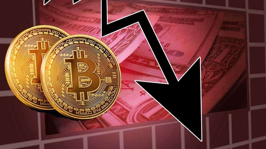 Precio de bitcoin cae a su nivel más bajo de un mes por liquidación masiva