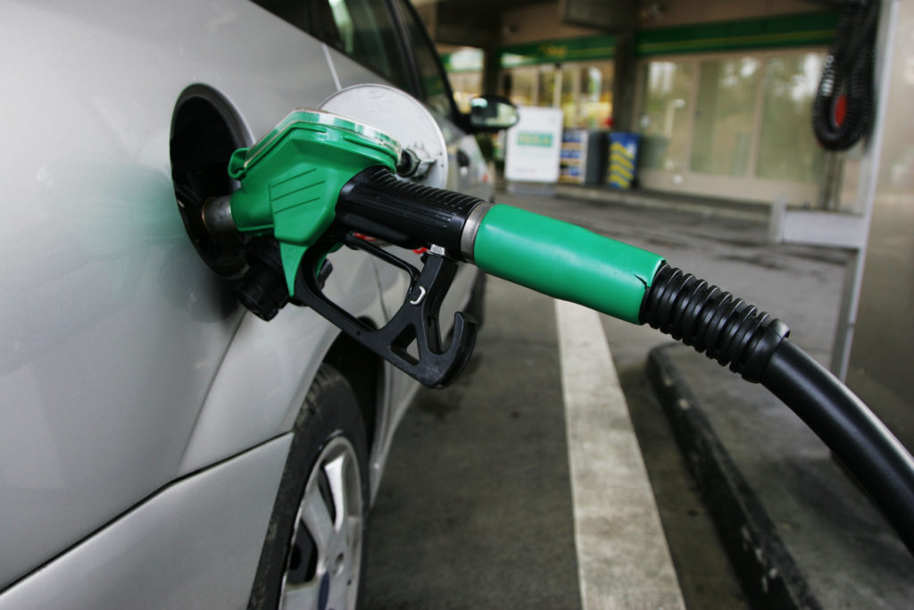 Gasolinas llegan a su precio más caro en siete años