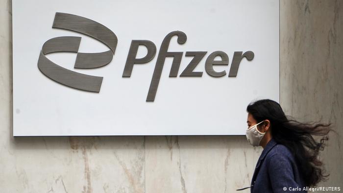 El Salvador podrá fabricar la píldora anticovid de Pfizer