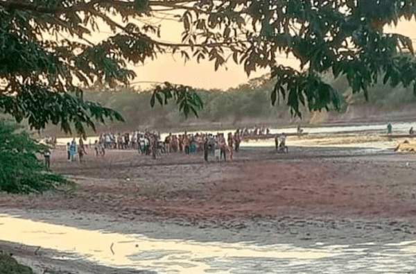 Tres jóvenes murieron ahogados mientras eran bautizados en un río