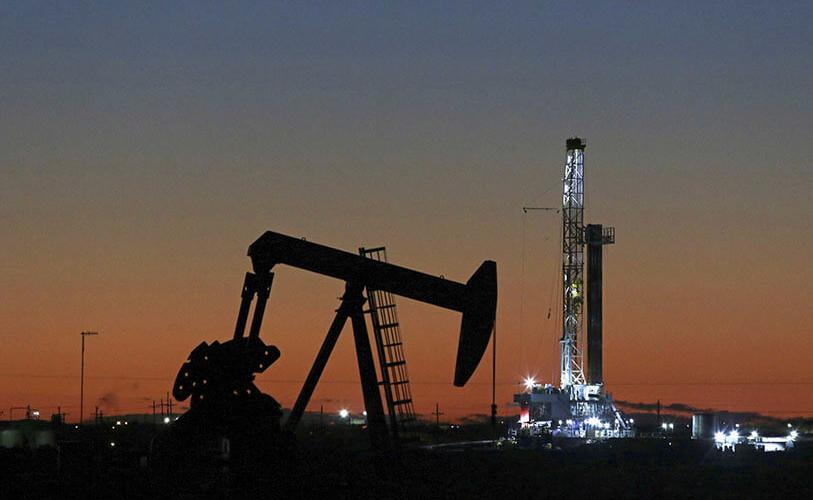 El petróleo cierra en $90.23 el barril