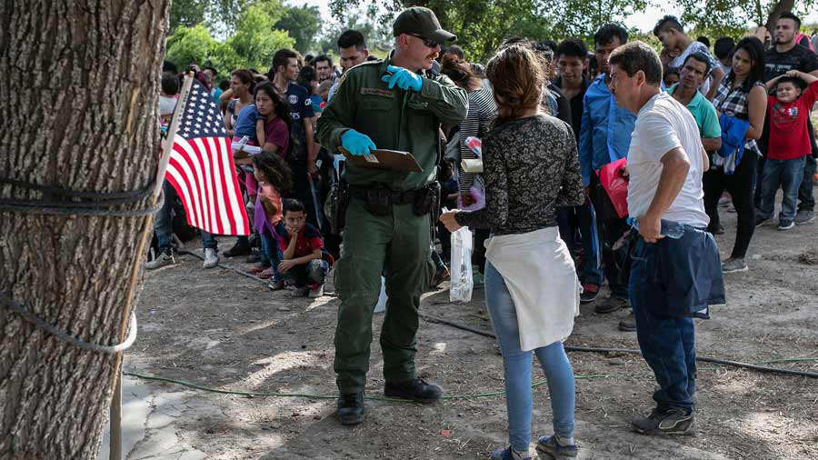 7,941 salvadoreños detenidos en frontera de EUA en julio
