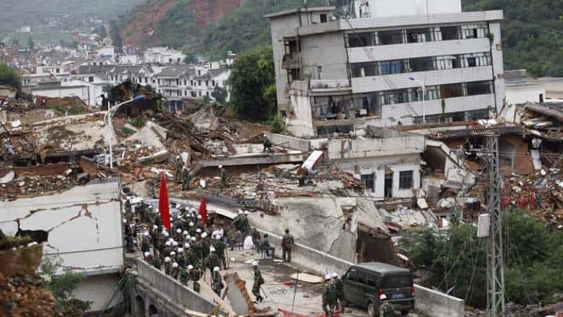 Al menos 21 muertos tras fuerte sismo en China