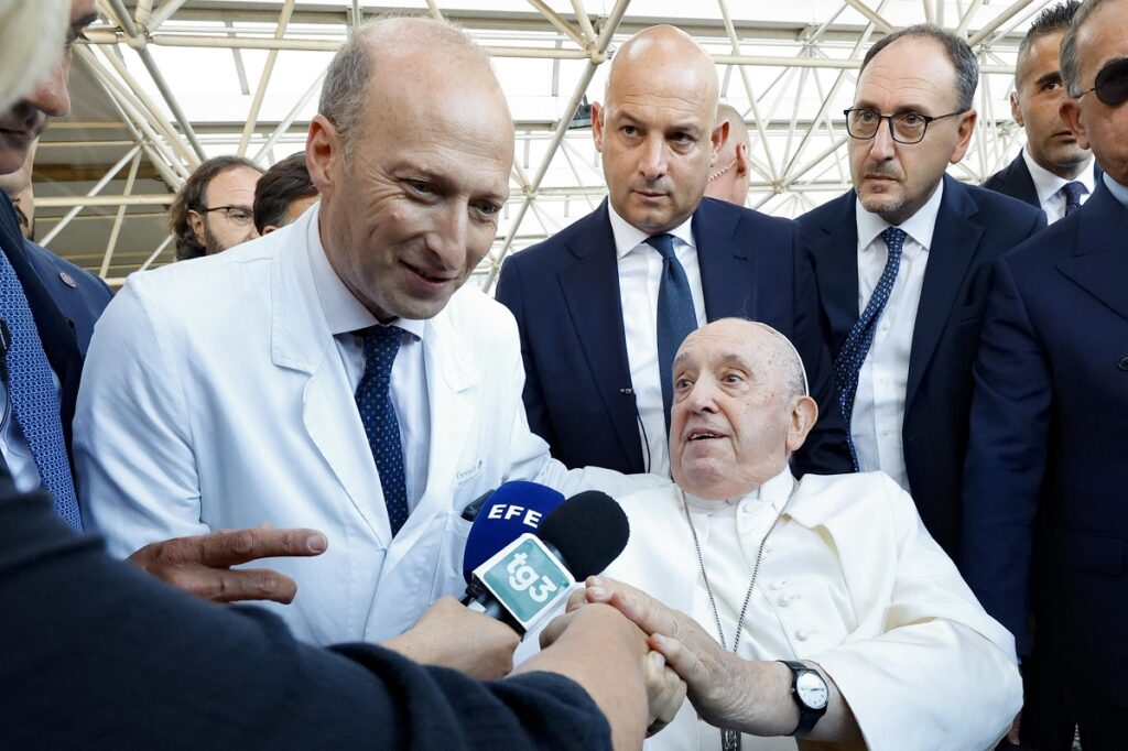 sergio alfieri papa francesco indagine gemelli falso